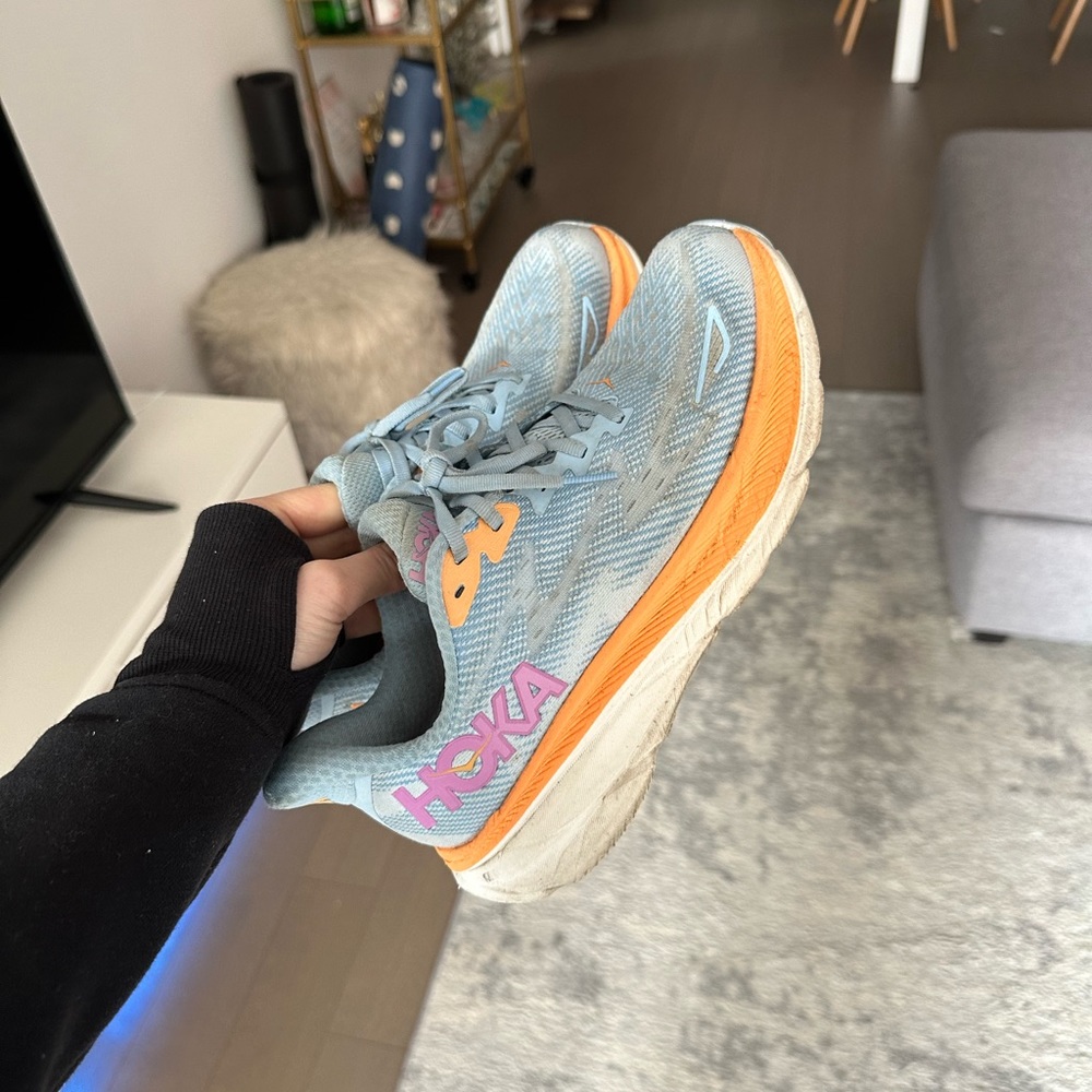 Hoka Clifton 9